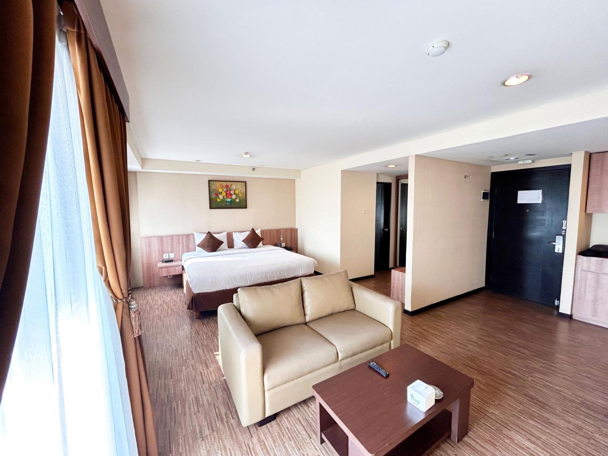 Nemuru Grand Serpong Panunggangah Exterior foto